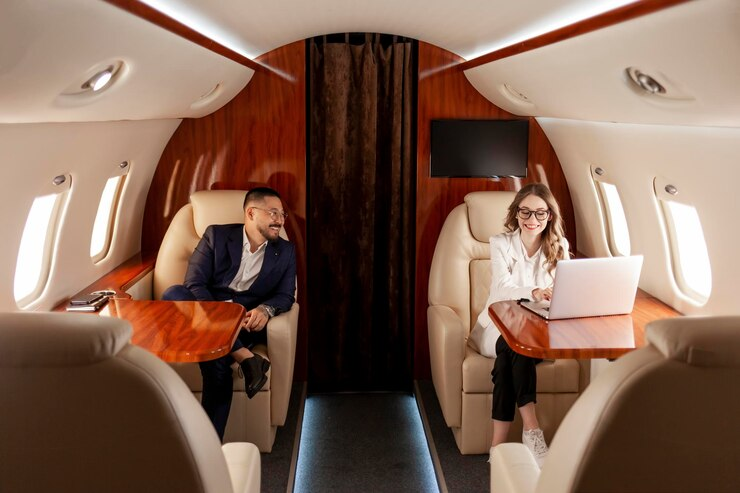 Den Himmel navigieren: Wichtige Faktoren bei der Buchung eines Privatjets