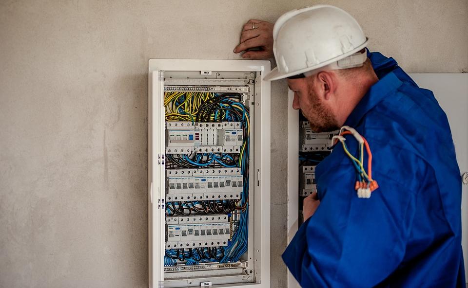 Elektriker Notdienst Hamburg: Ihr Partner für elektrische Notfälle