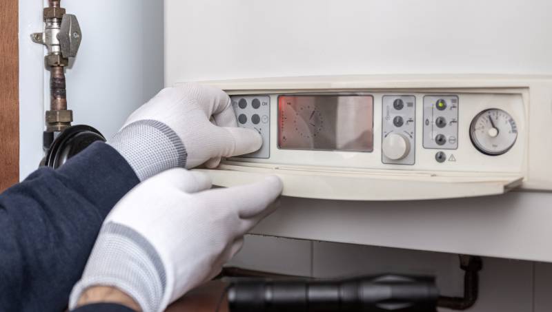 Energieeffizienz und Komfort mit der Buderus Brennwerttherme: HeizungsElement als Ihr Partner